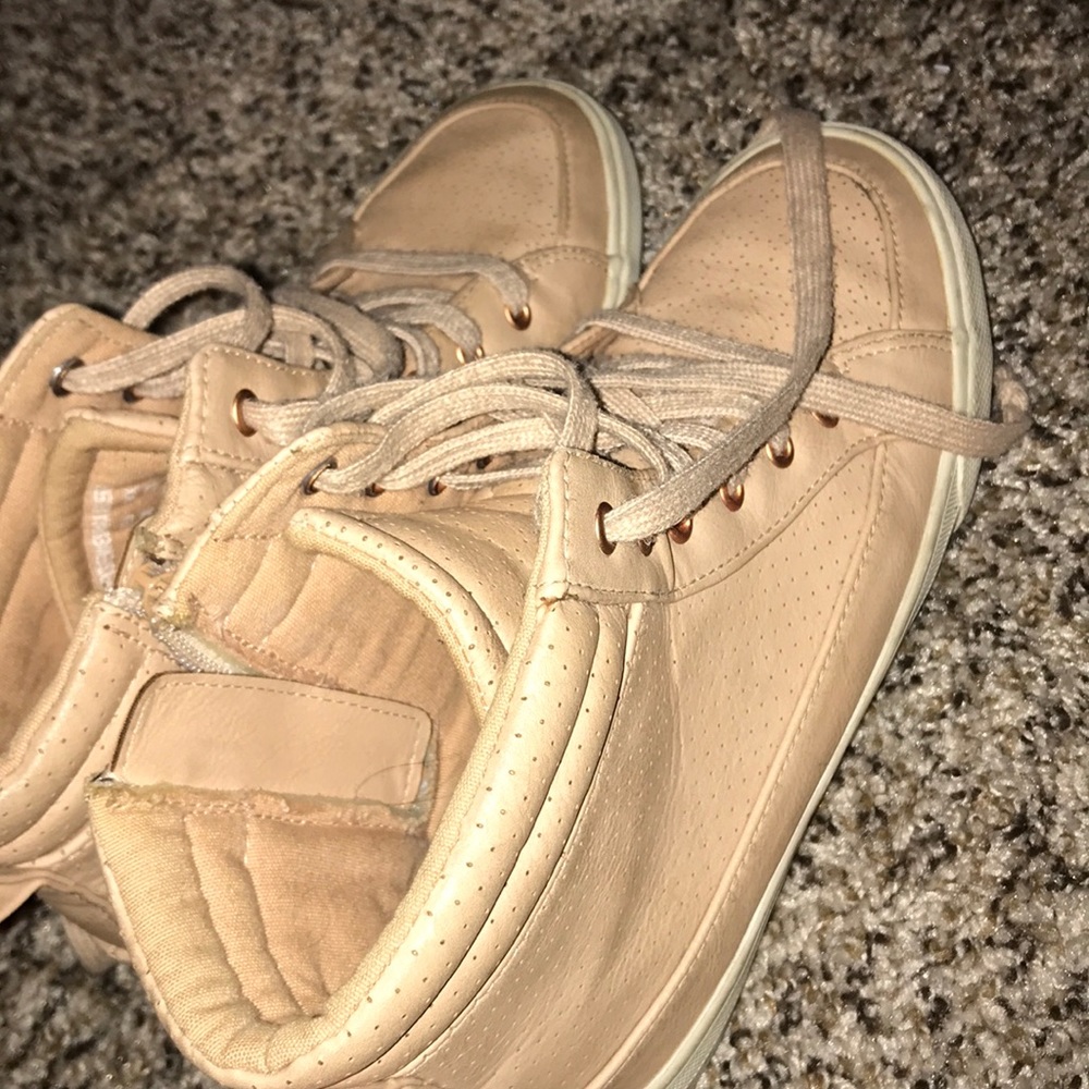 American Eagle shoes